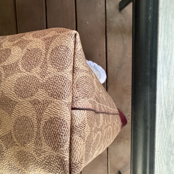 Rare Rare Coach limit edition Signature Rexy Carriage tote w/ matching coin - Picture 6 of 13